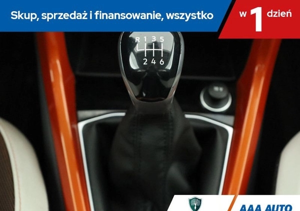 Volkswagen T-Cross cena 76000 przebieg: 50231, rok produkcji 2019 z Kolno małe 232